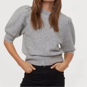 H&M Light Gray Women's Crew Neck Puff Half Sleeve Sweater
